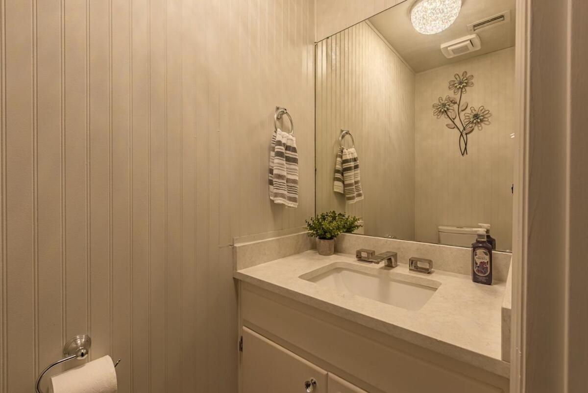 Cozy Townhome Retreat With King Bed Near I-10, Capitol, Fsu & Famu 탤러해시 외부 사진