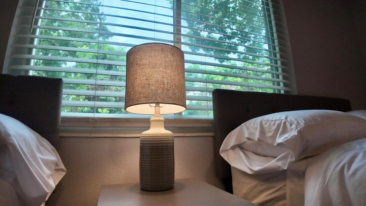 Cozy Townhome Retreat With King Bed Near I-10, Capitol, Fsu & Famu 탤러해시 외부 사진
