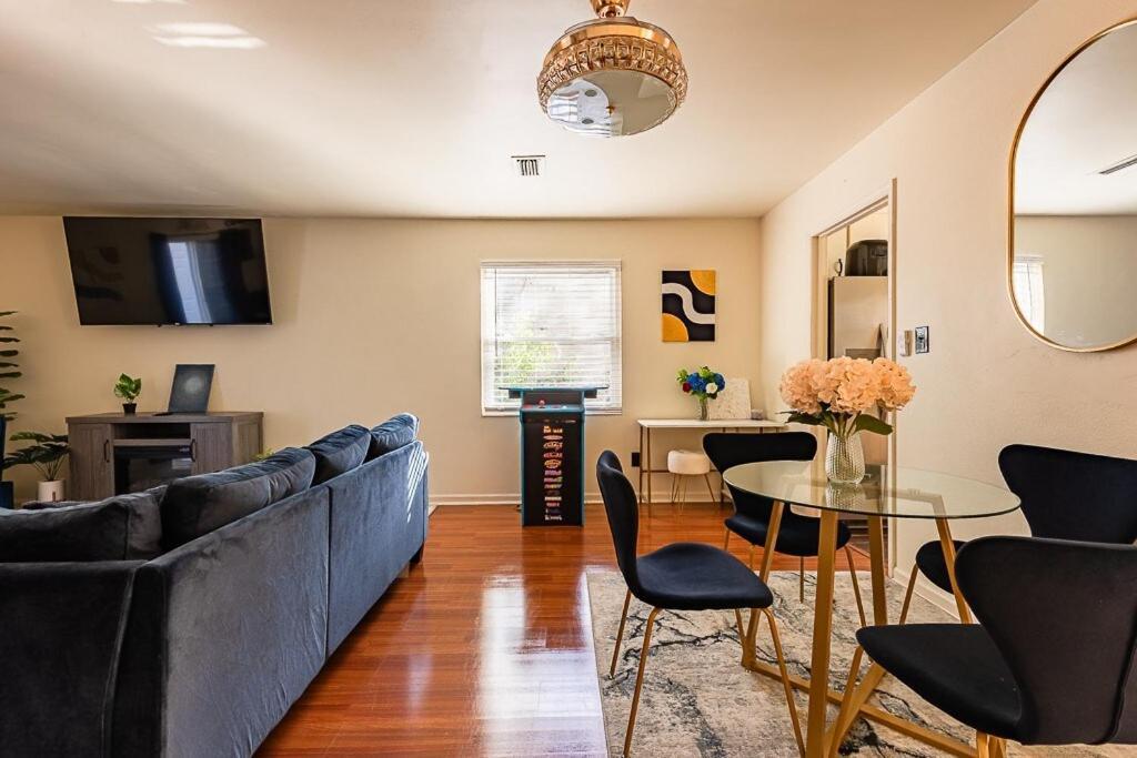 Cozy Townhome Retreat With King Bed Near I-10, Capitol, Fsu & Famu 탤러해시 외부 사진